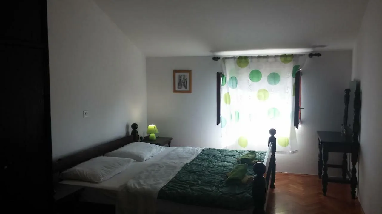 Holiday Home Arina 梅杜林